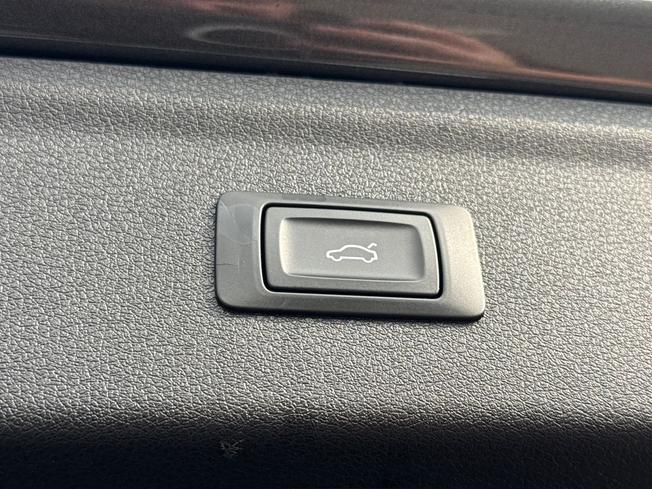 AUDI Q3 Photo 23