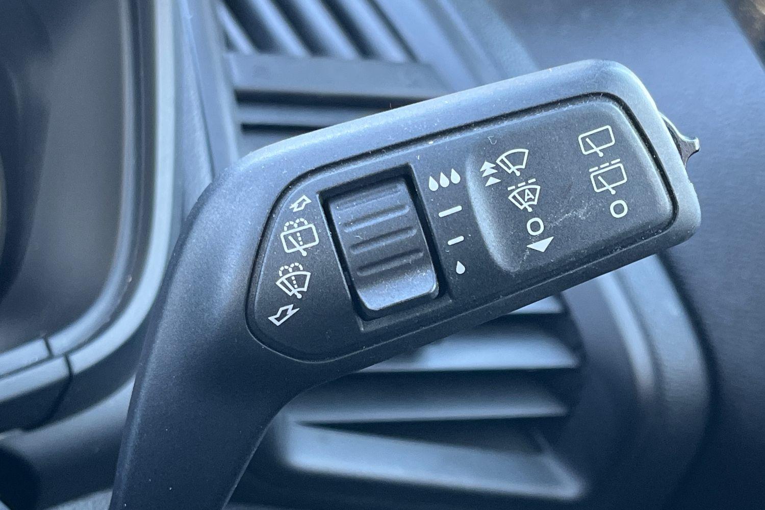 Ford EcoSport Photo 14