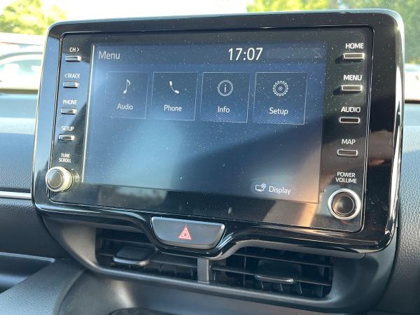Toyota Yaris Photo autoimg-5b7fc4afef9a3d3c39ad369552f74058c8b64bc5.jpg