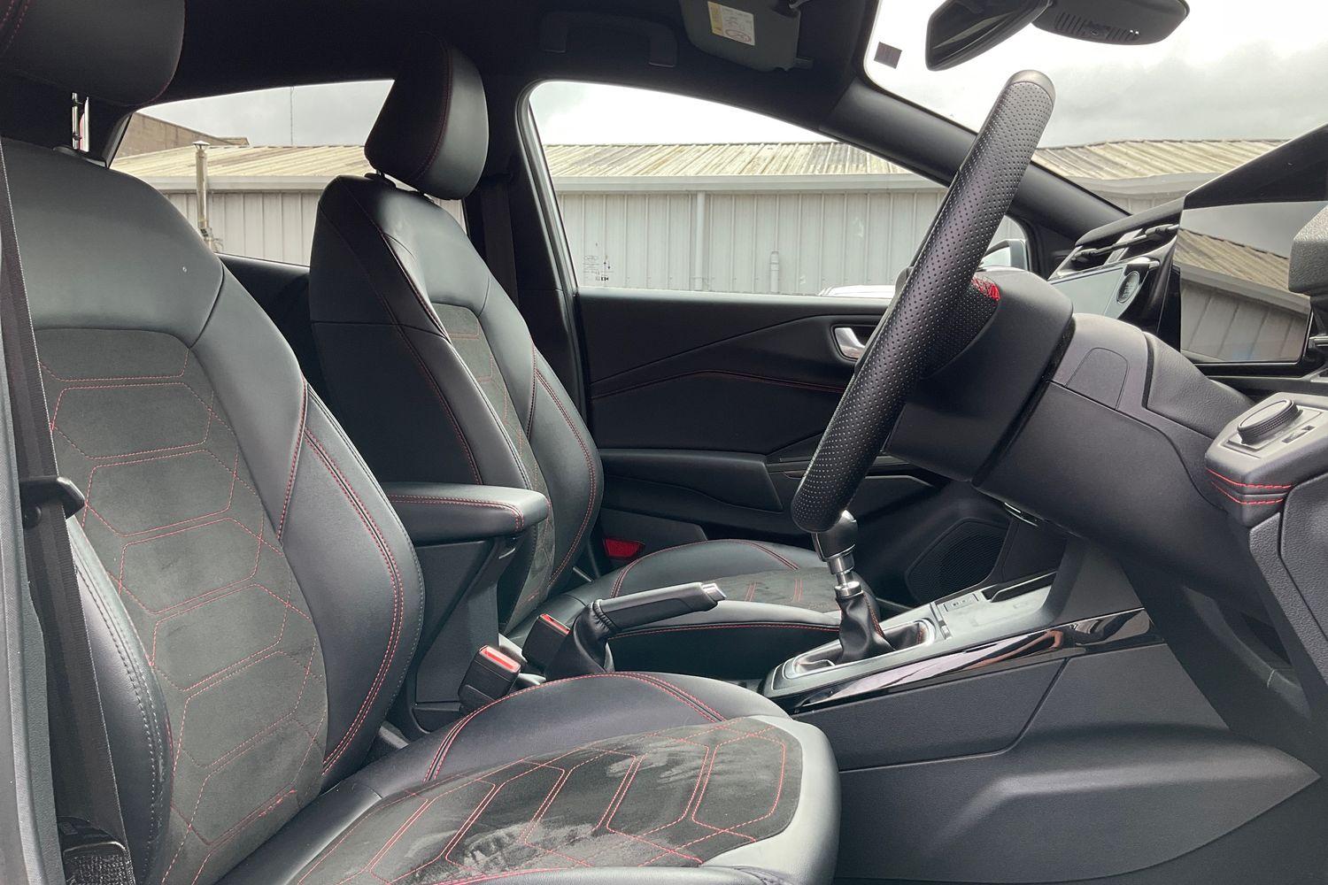 Ford PUMA Photo 16