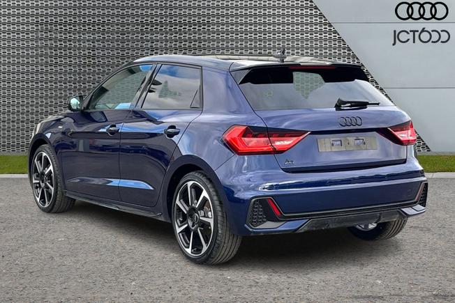 Audi  A1 Sportback Photo 3