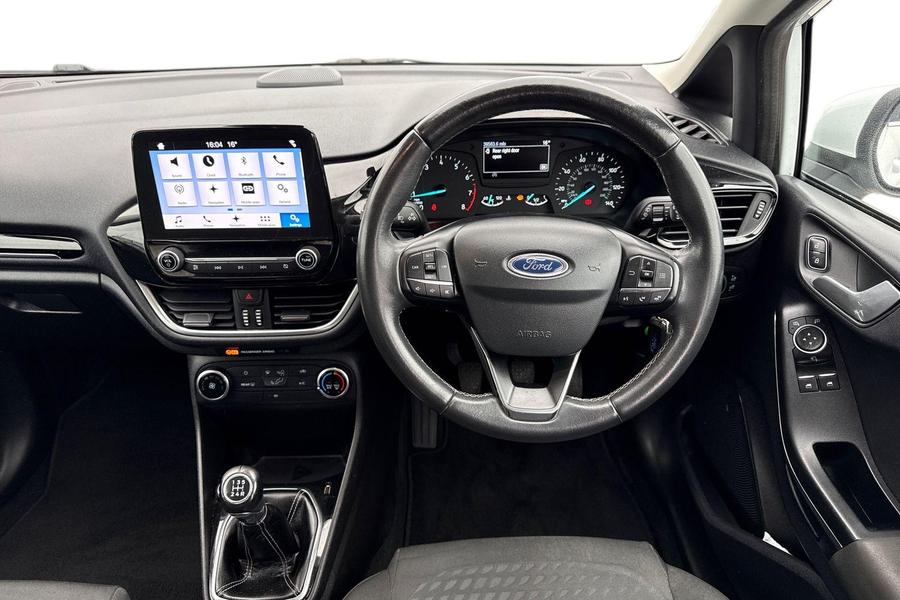 Ford FIESTA Photo autoimg-5b87ff86195e2f7e8dc4d3c47d7c88b2cd0facfc.jpg