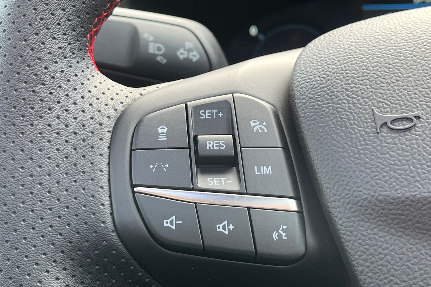 Ford Kuga Photo 34