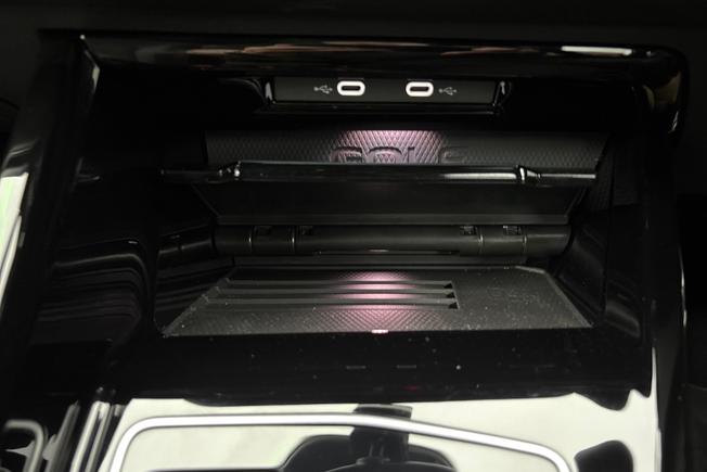 VOLKSWAGEN Golf Photo 21