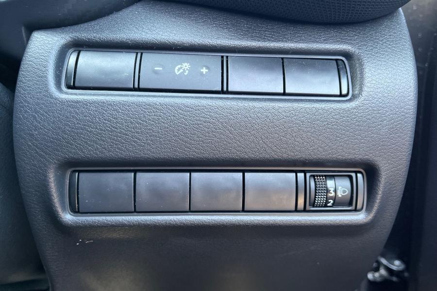 Nissan JUKE Photo autoimg-5b8fd2dc7428affcd07ef080e13db01245d84c27.jpg