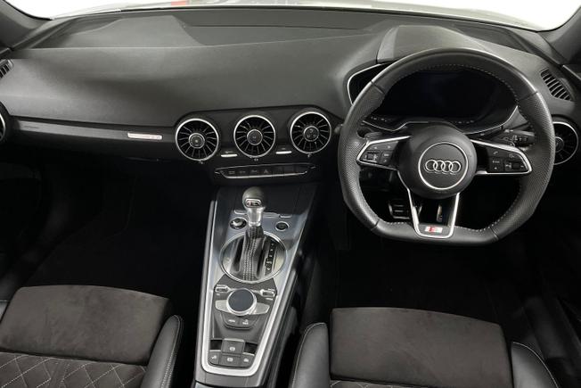 AUDI TT Photo 10