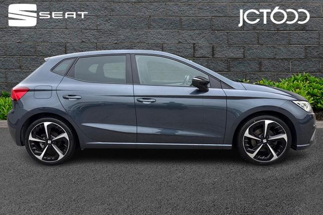 SEAT Ibiza Photo 4