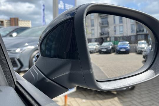 Volkswagen Golf Photo autoimg-5b9aa8fe43fadd2faaca451b932560719891865d.jpg