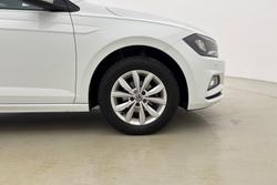 VOLKSWAGEN Polo Photo 5