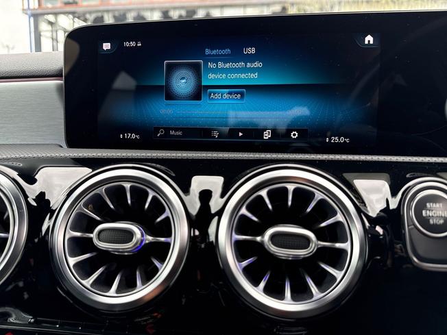 MERCEDES-BENZ A Class Photo 36