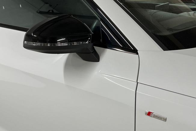 Audi A4 Photo 20