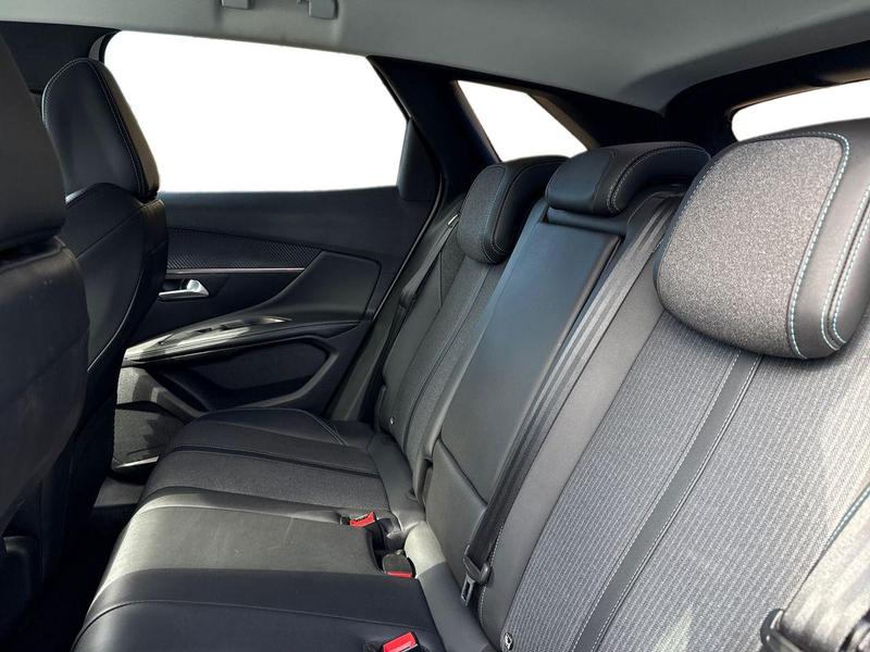 Used Peugeot 3008 EK22WWT 17