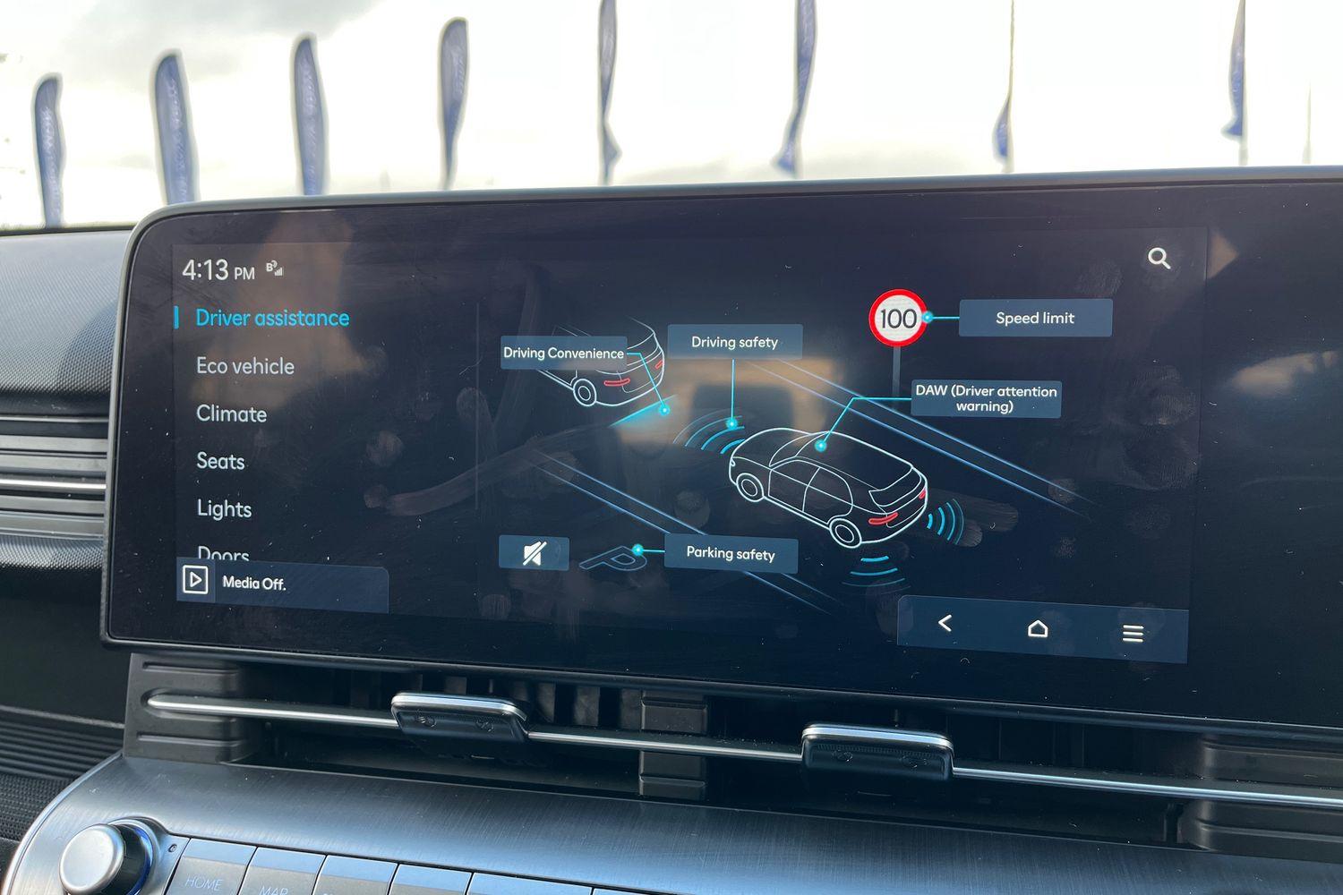 Hyundai KONA Photo 26