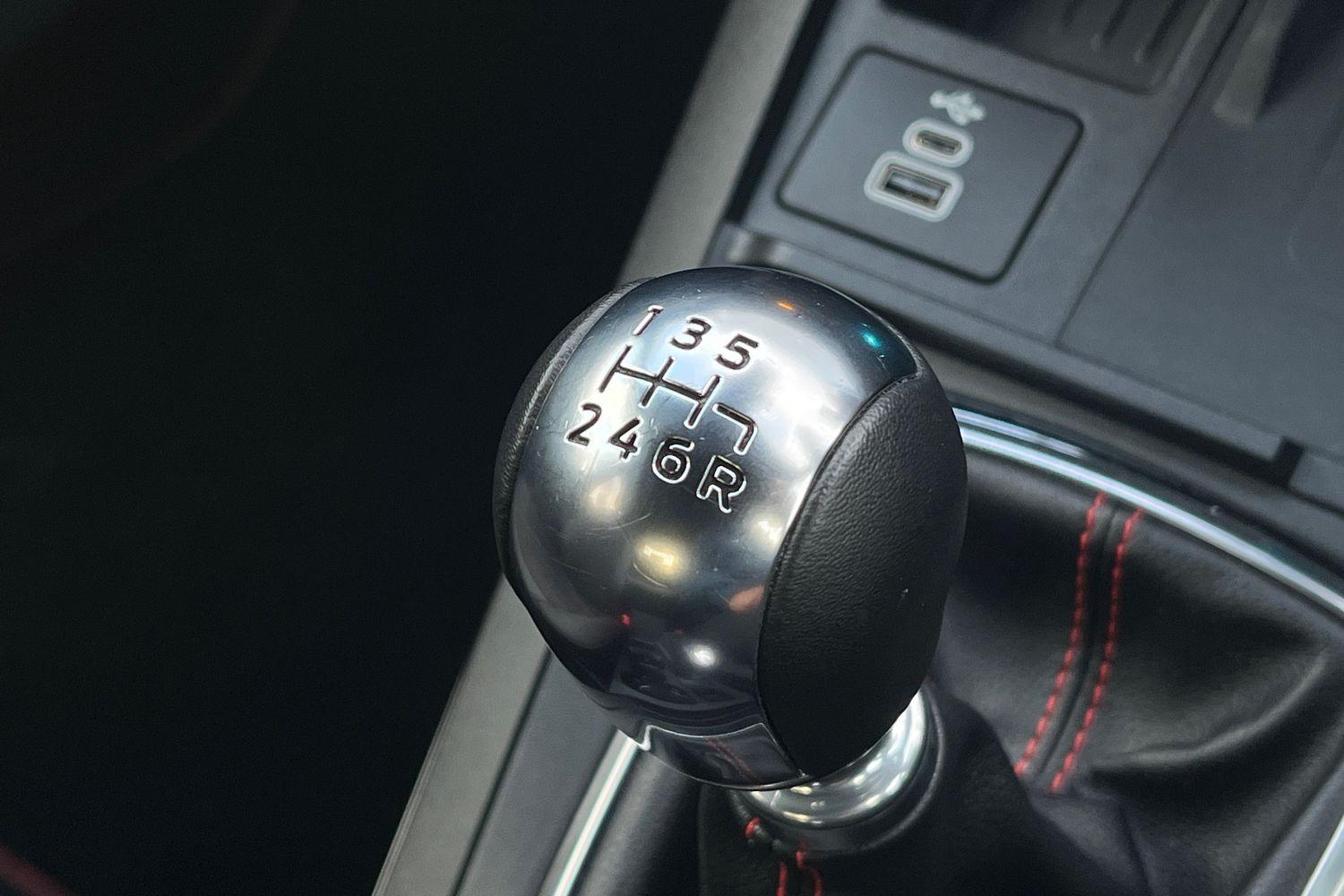 Ford Puma Photo 34