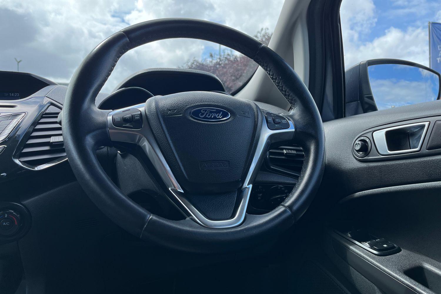 Ford EcoSport Photo 11