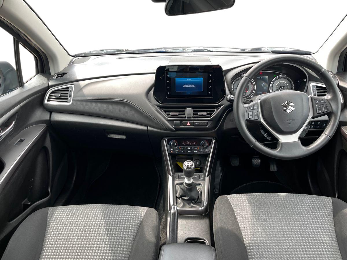 Suzuki S-Cross Photo 9