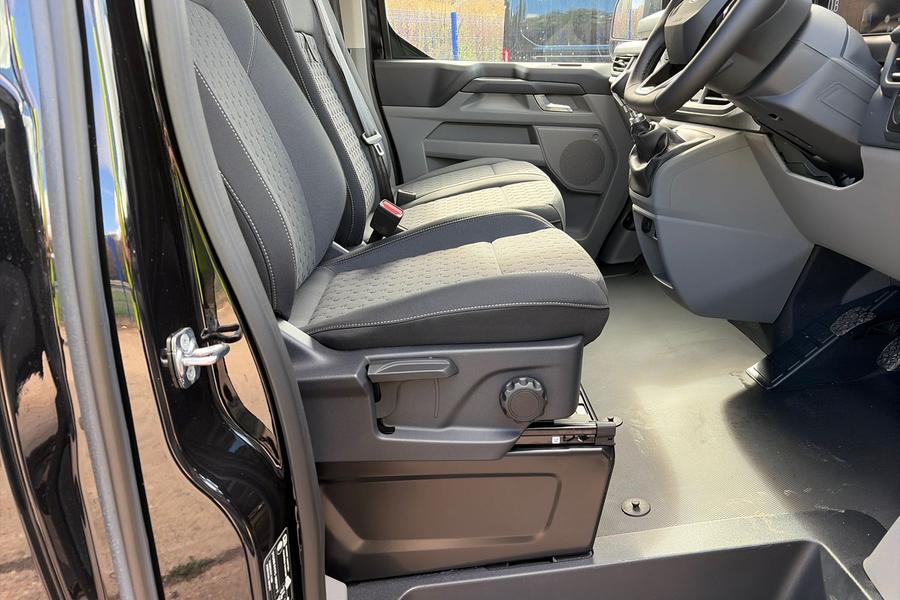Ford TRANSIT CUSTOM Photo autoimg-5baea04ee25ad3449d9726a1987788bb8a7a20e1.jpg