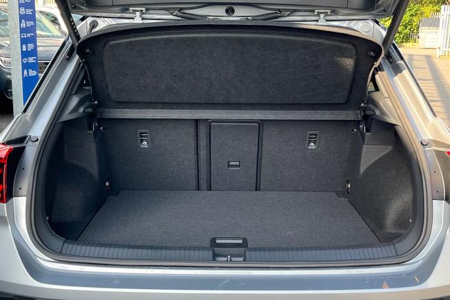 VOLKSWAGEN T-Roc Photo 12