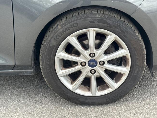 FORD Fiesta Photo 23