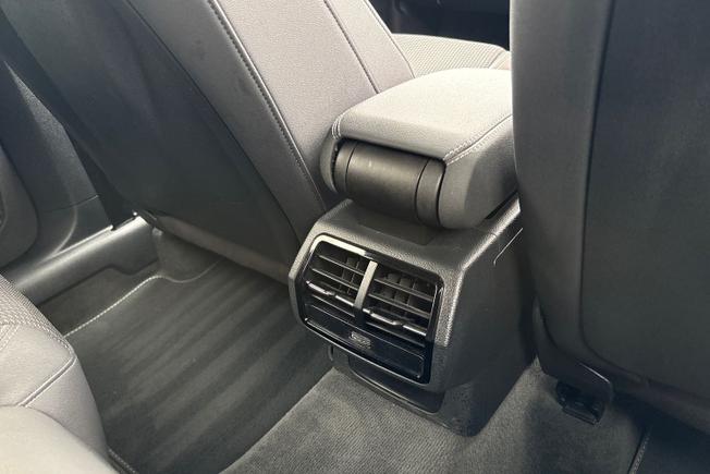 Audi Q3 Photo 32