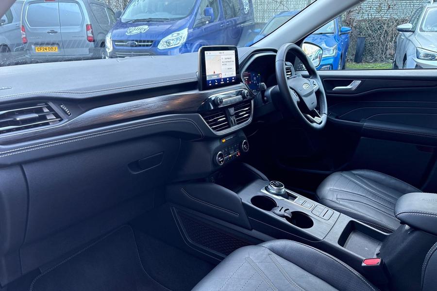 Ford KUGA Photo autoimg-5bbbc13e4b6fc5b75562a4f8d9d6122d8a8f0975.jpg