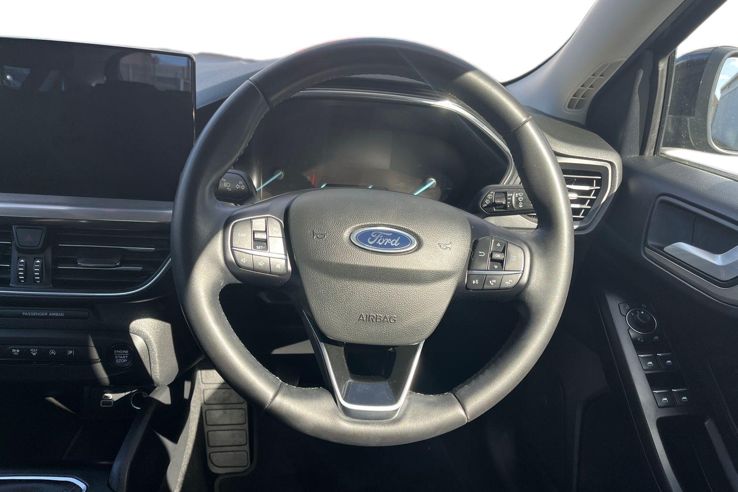 Ford FOCUS Photo 10