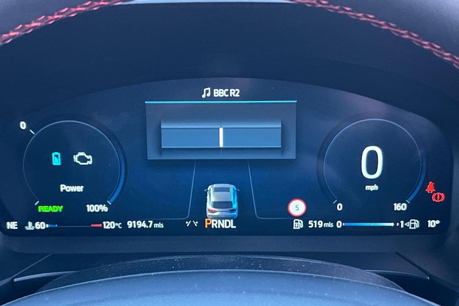 Ford KUGA Photo autoimg-5bbf007ad296051acb0119810df8a0e3b5b687e4.jpg