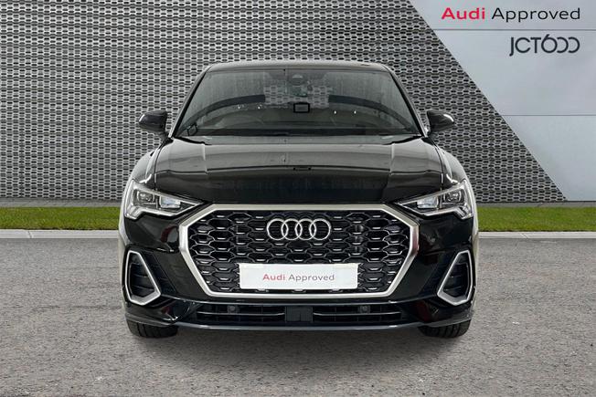 AUDI Q3 Photo 8