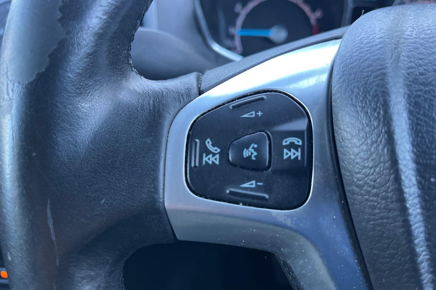 Ford ECOSPORT Photo 28