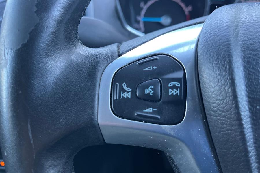 Ford ECOSPORT Photo autoimg-5bc0c6387a22d3aad21084a361ea797eecb3f8f0.jpg