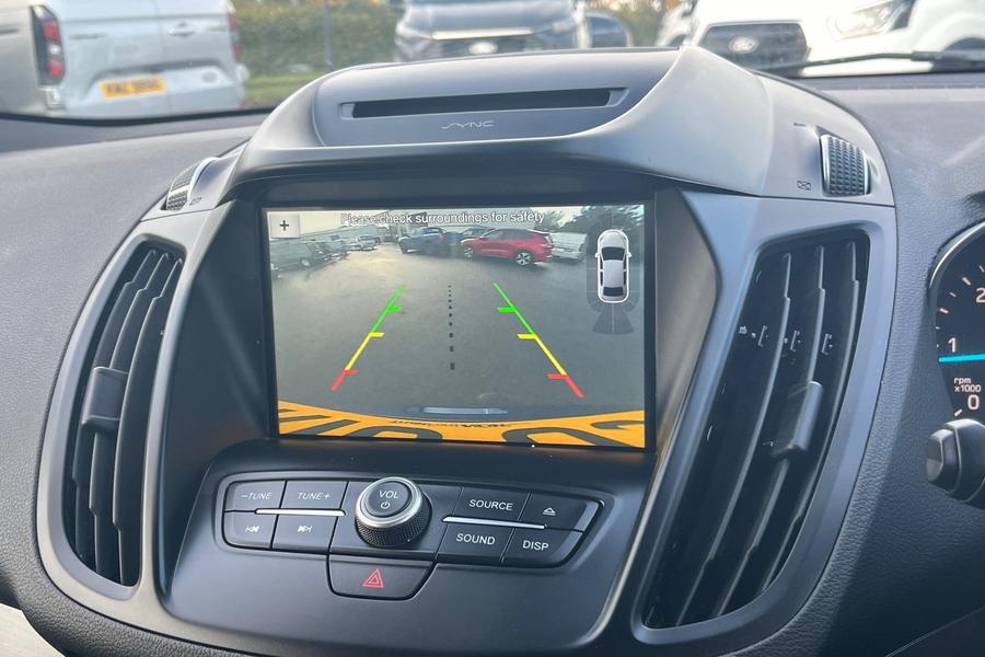 Ford KUGA Photo autoimg-5bc0e00f397a981c61a0a9420cecef7bb1e9b019.jpg