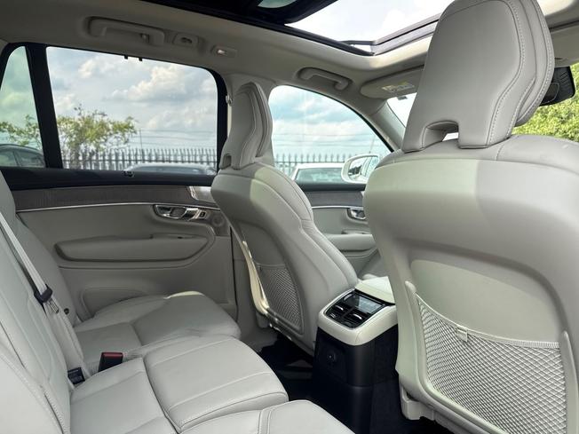 VOLVO Xc90 Photo 24