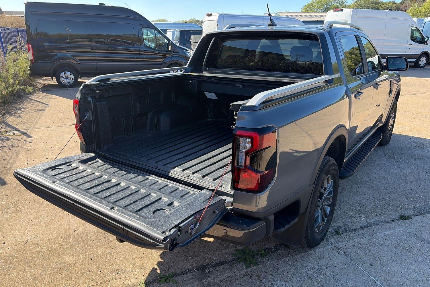 Ford RANGER Photo 6