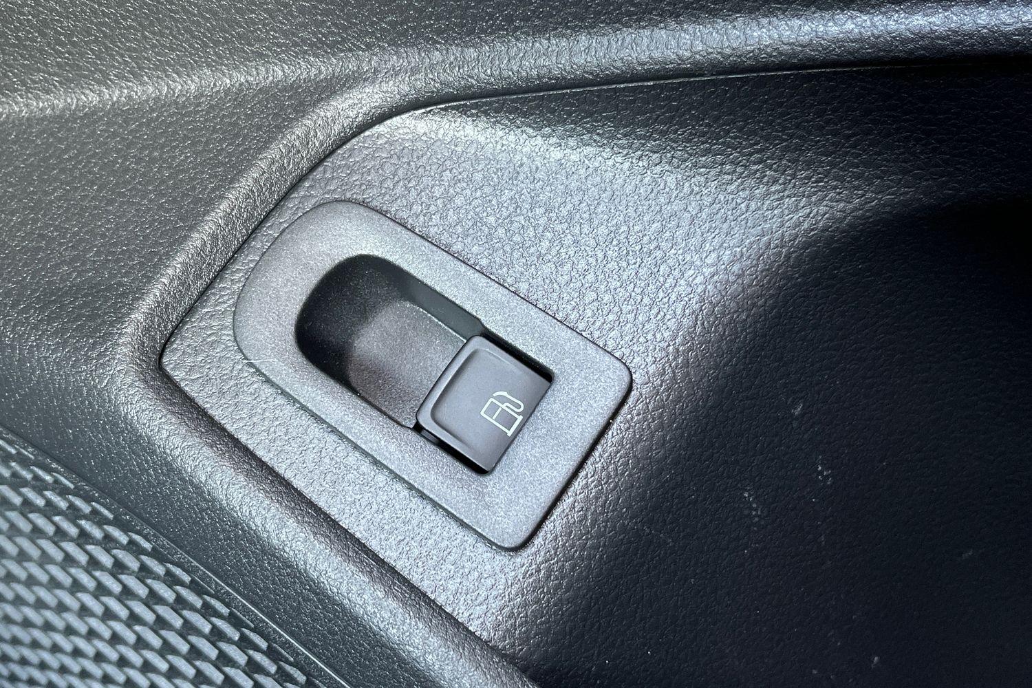 Ford TRANSIT CONNECT Photo 18