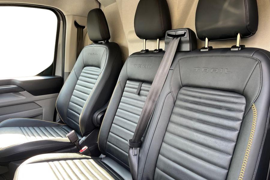 Ford TRANSIT CUSTOM Photo autoimg-5bca1bb33465838fe462cd5e210cb3de4670f3d7.jpg
