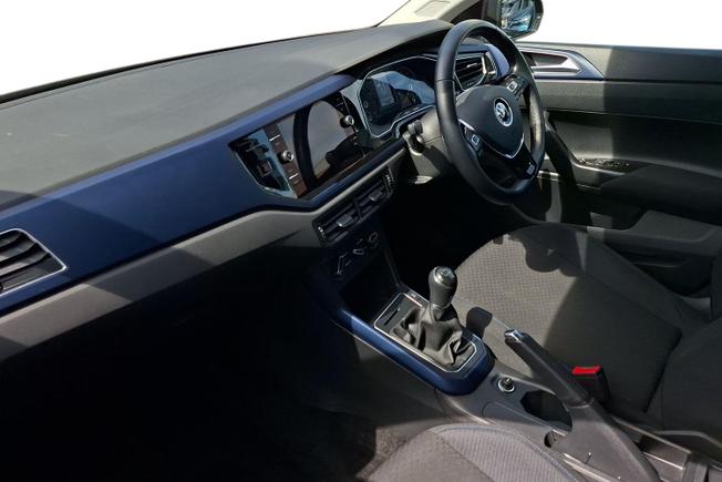 Volkswagen Polo Photo 2