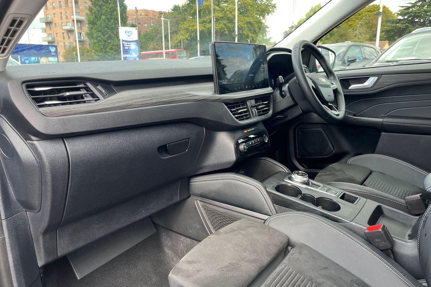 Ford KUGA Photo 17