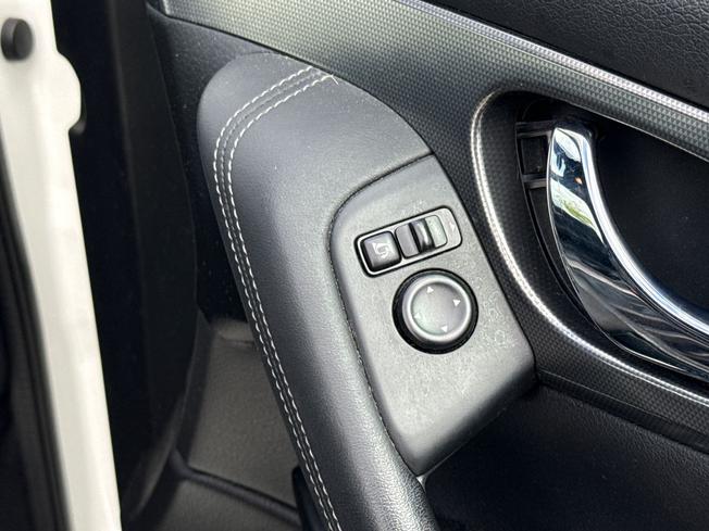 NISSAN Qashqai Photo 27