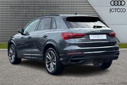 AUDI Q3 Photo 3