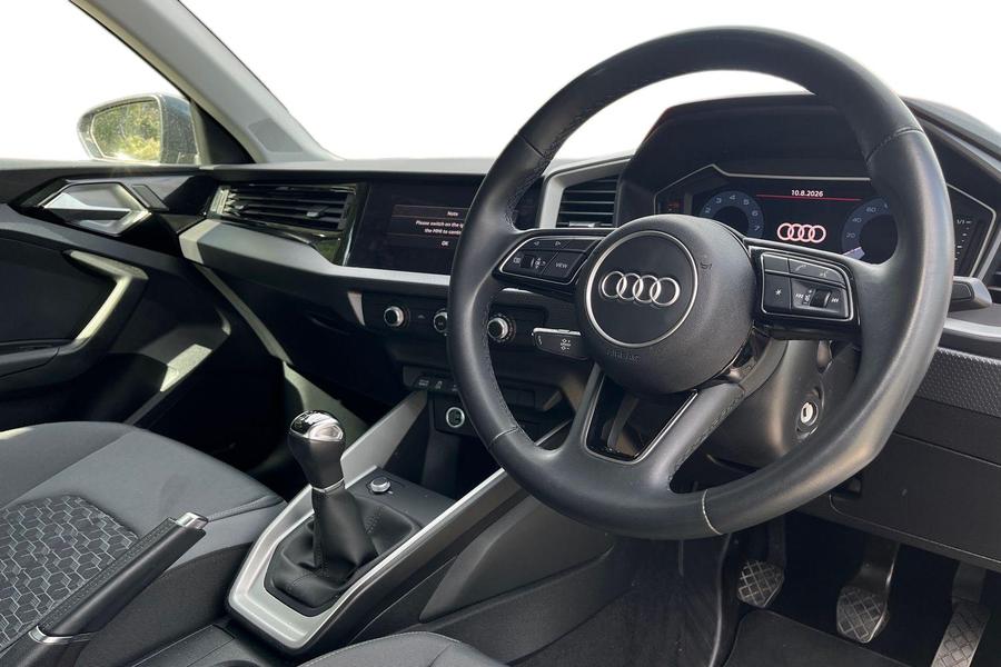 Audi A1 Photo autoimg-5bd1220a91859f8b2837f6771b0519ffb88962e1.jpg
