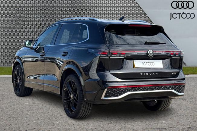 VOLKSWAGEN Tiguan Photo 3