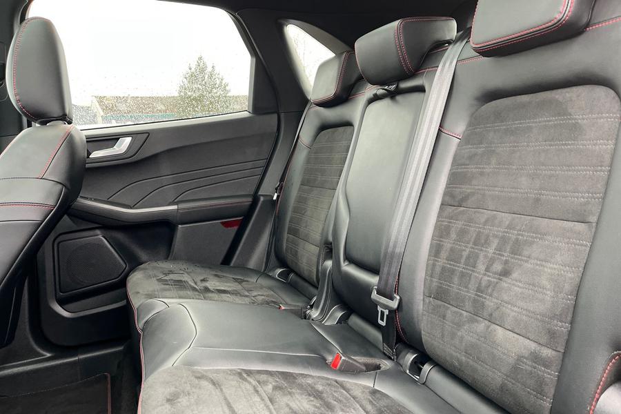 Ford Kuga Photo autoimg-5bd71d726e9824038a1bb7c5195e902df5db79f5.jpg