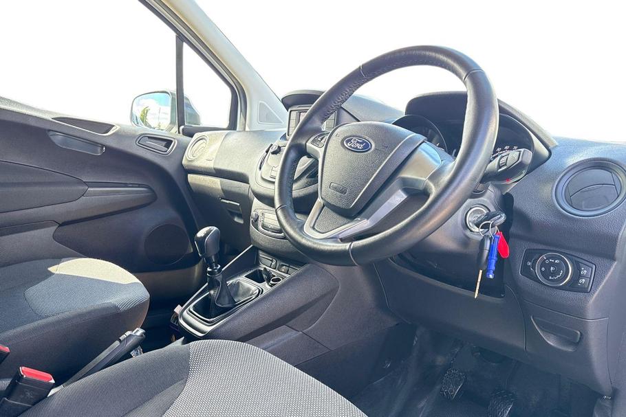 Used Ford TRANSIT COURIER ML22YGC 14