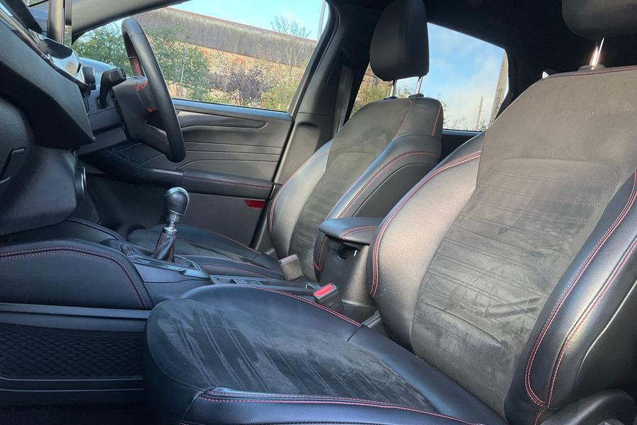 Ford KUGA Photo autoimg-5be0b5007714fcf087160474379ddfbf2fc17575.jpg