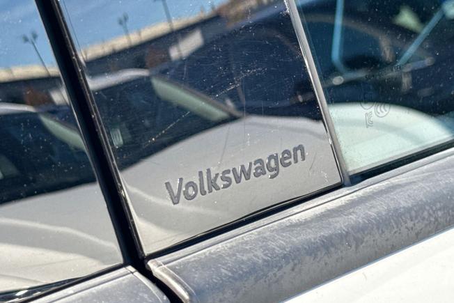Volkswagen T-Roc Photo 26