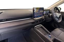 Volkswagen T-Roc Photo 2