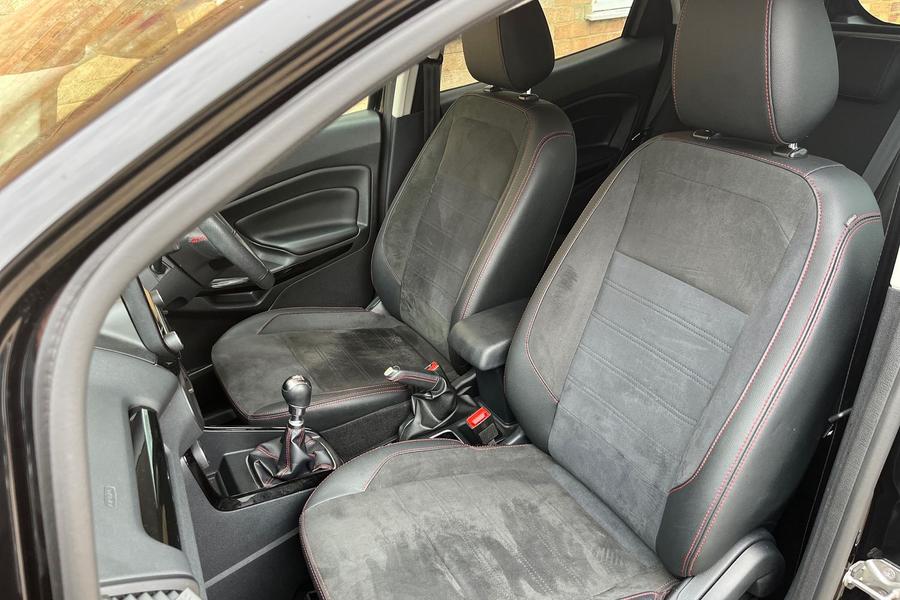 Ford EcoSport Photo autoimg-5be68e1b6edcce3f1836ef61db71e583ebf9554a.jpg
