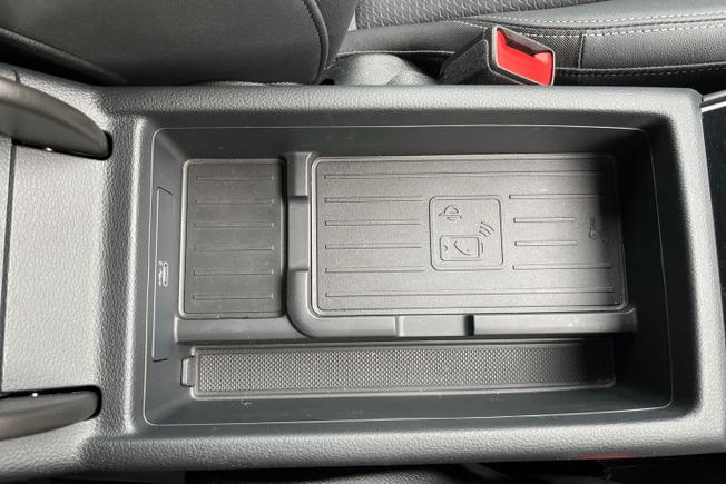 AUDI A4 Photo 36