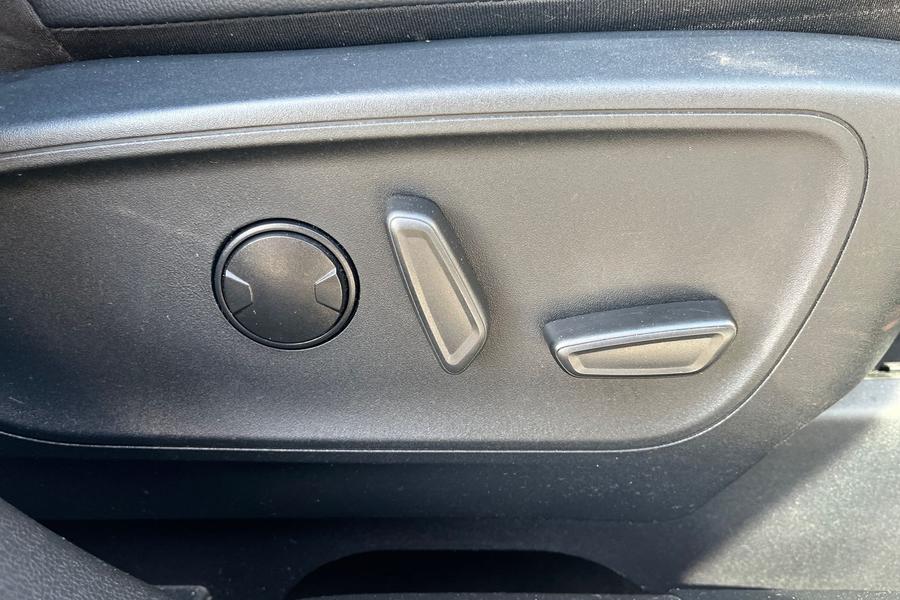 Ford KUGA Photo autoimg-5be856ac3b678bda60cb8b2b46c4b2b9f57fc415.jpg