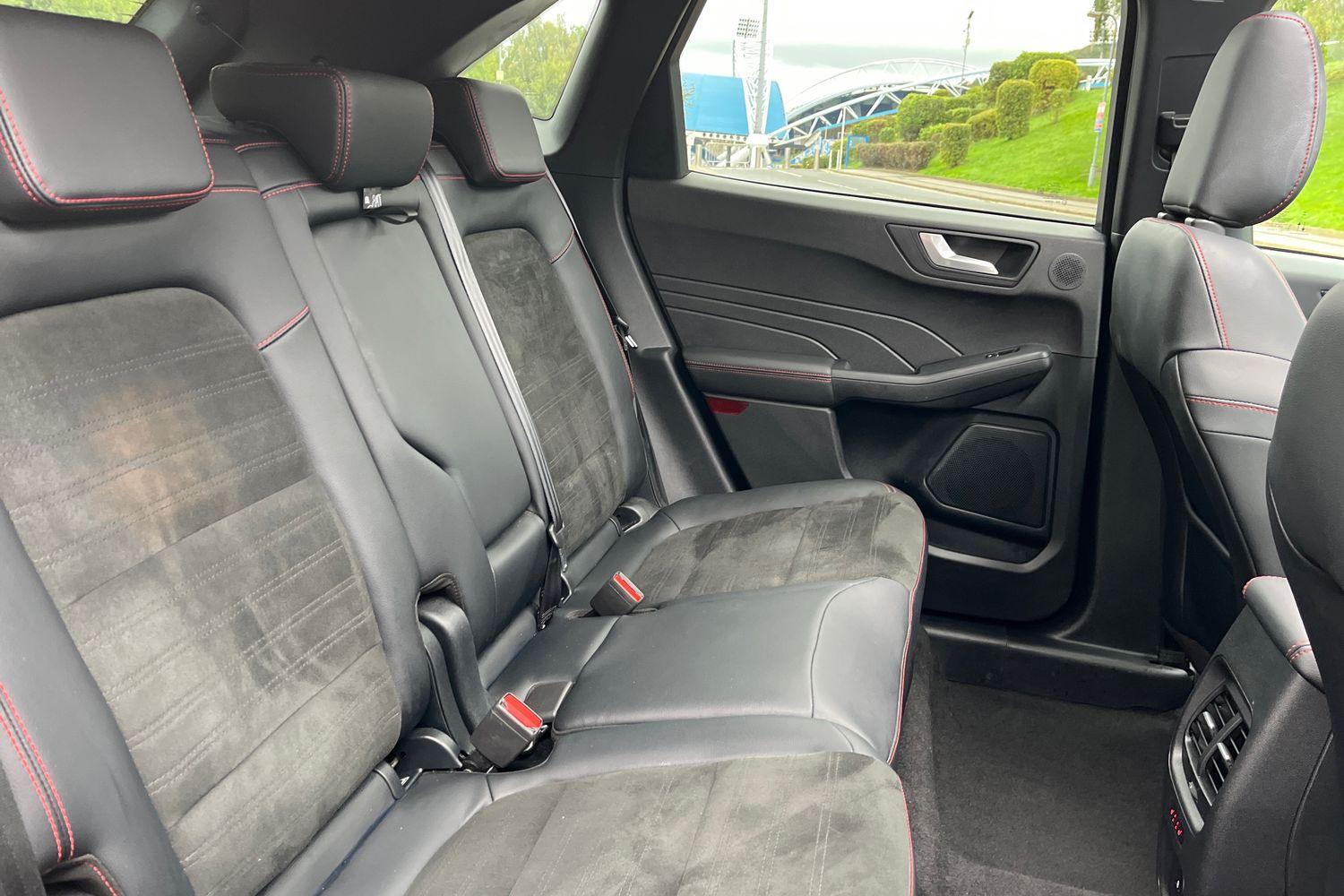 Ford Kuga Photo 36